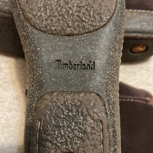 Real leather waterproof Timberland boots - Picture 4 of 9